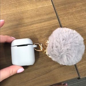 airpod case w pom pom
